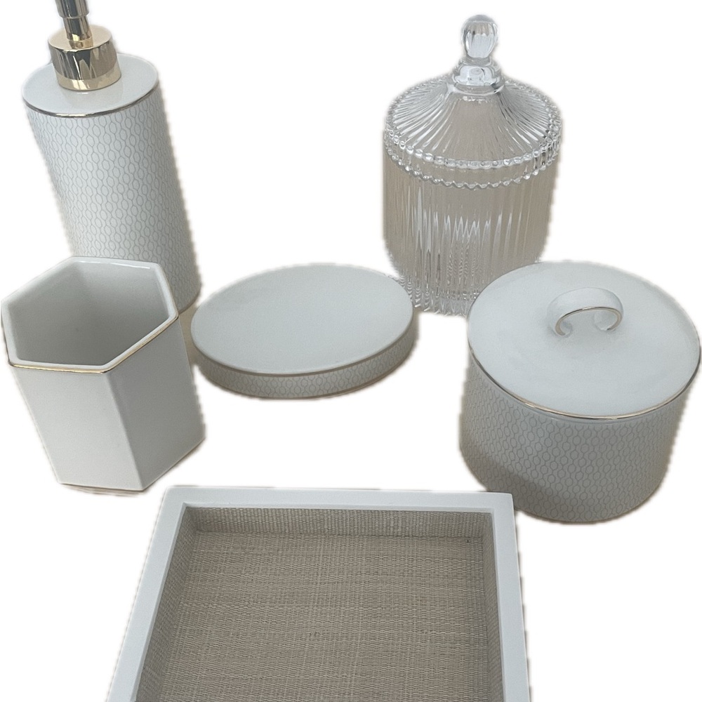 Kassatex Elegant White Bathroom Accessory Set